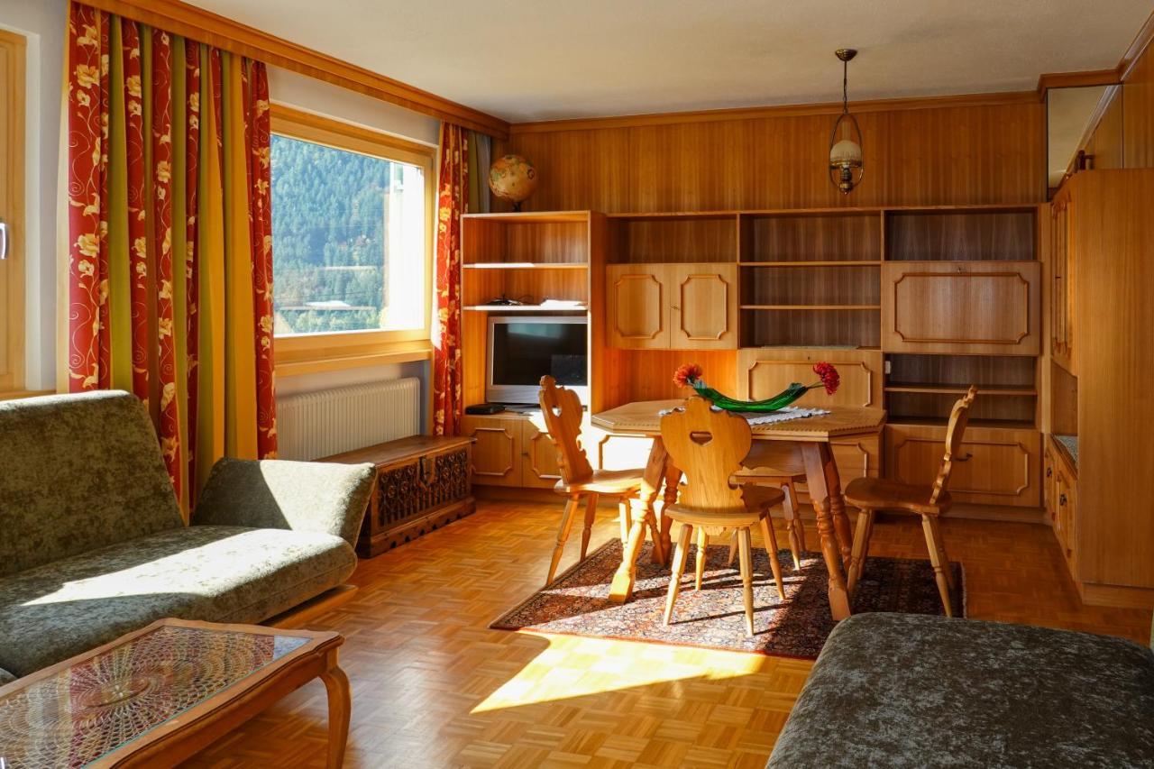 Waldchalet Steinbock Sankt Anton im Montafon Exteriör bild